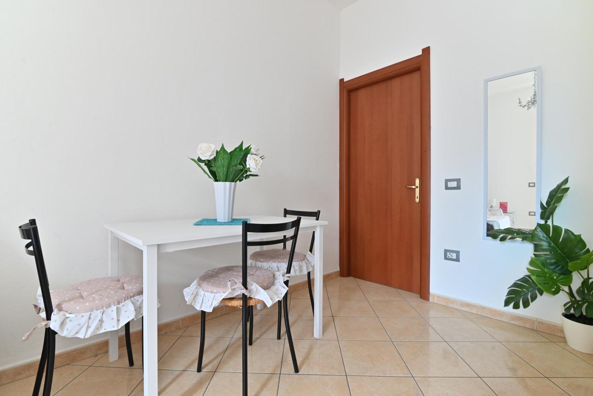 Izzhome Flamingo Pula Exteriör bild